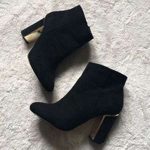 Carvela Kurt Geiger Black and Gold Bootie size 38